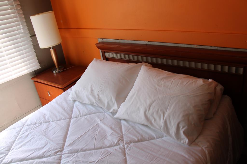 Toronto Central Hotel Quarto foto